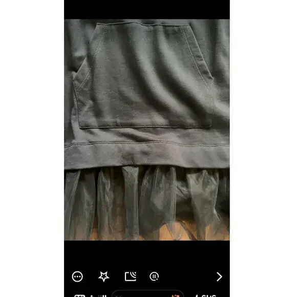 By Anthropologie Tulle Short-Sleeve Sweatshirt Sz Medium - Picture 4 of 7